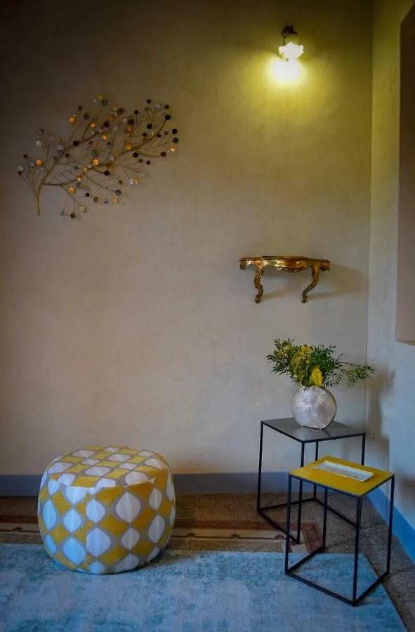 Calzaiuoli Luxury And Characteristic Apartment Florence