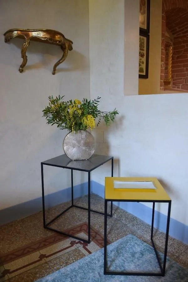 Calzaiuoli Luxury And Characteristic Apartment Florence